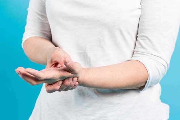 Симптомы и возможные осложнения боли в суставах кистей рук: